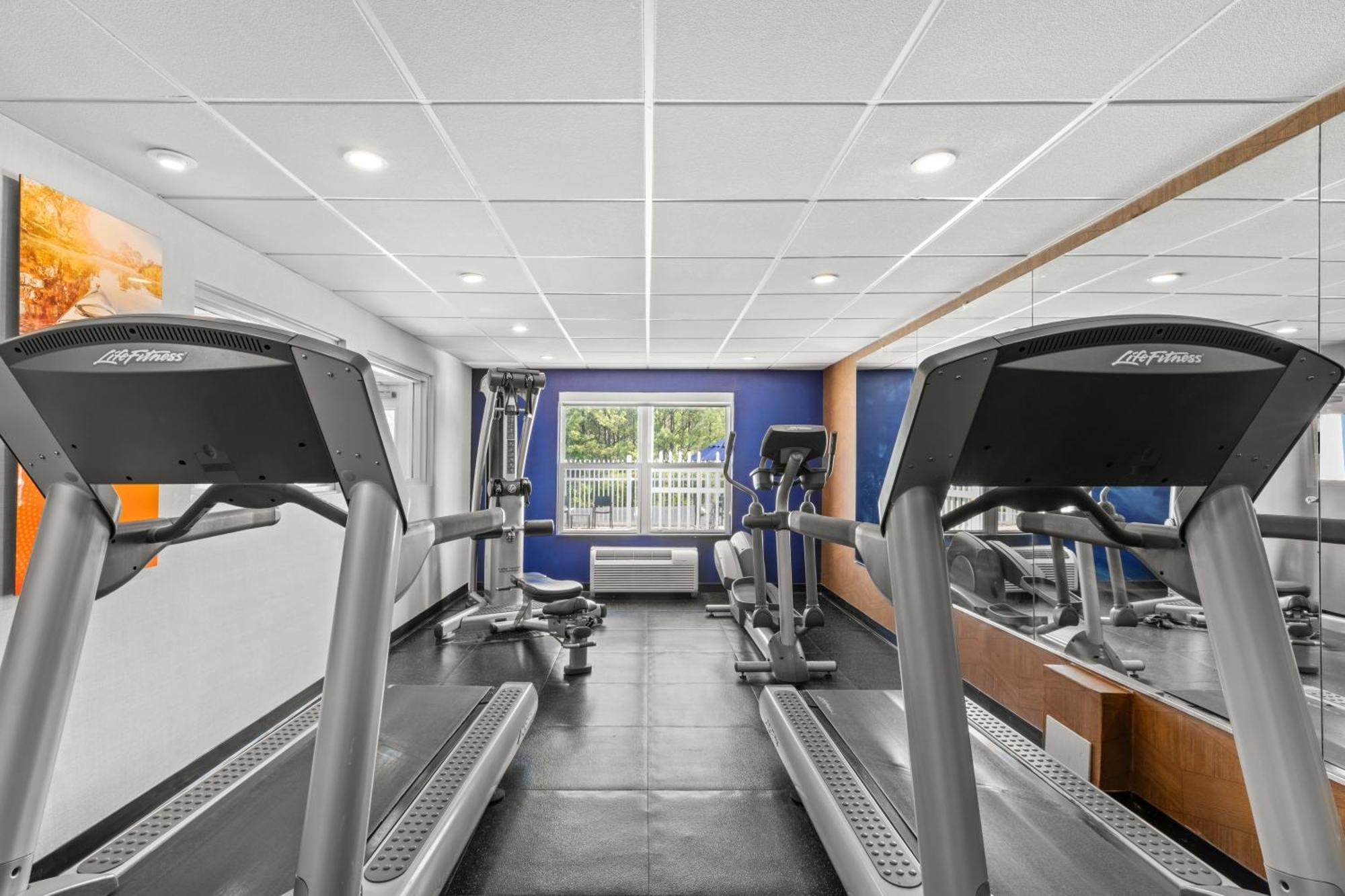 Comfort Inn & Suites Rome South Экстерьер фото