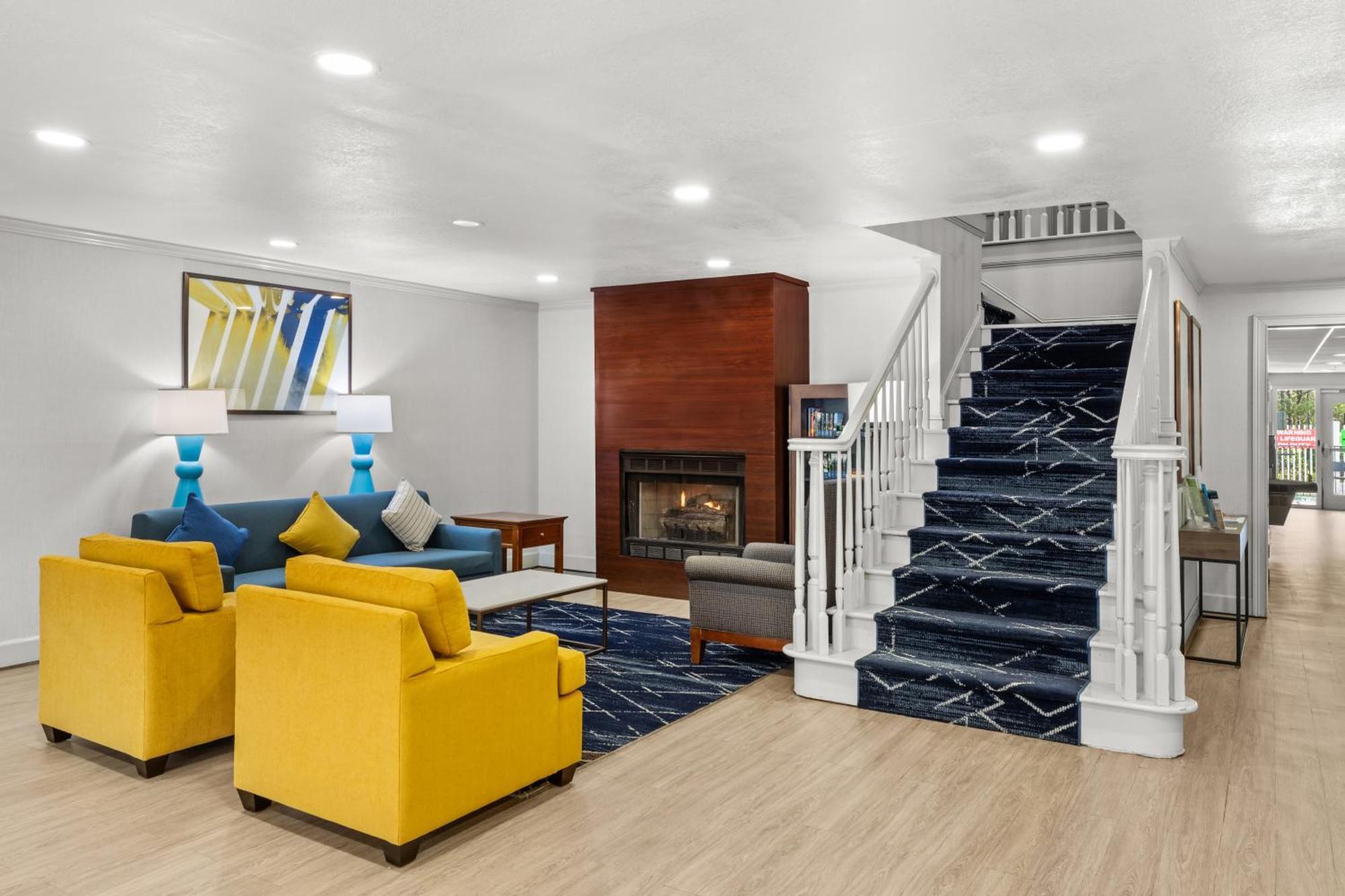 Comfort Inn & Suites Rome South Экстерьер фото